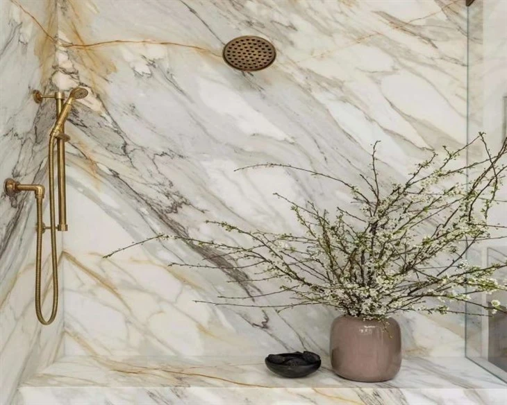 Calacatta Gold Marble Slab (6) Calacatta Gold Marble Slab (6)