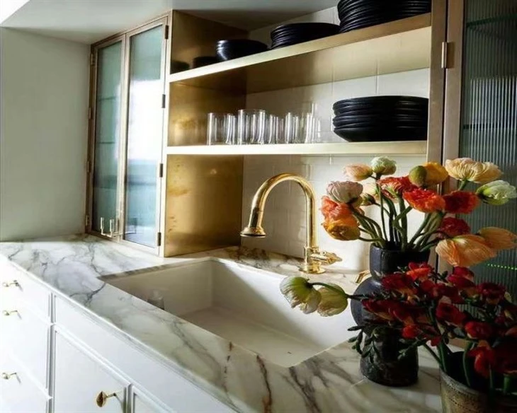 Calacatta Gold Marble Slab (11) Calacatta Gold Marble Slab (11)