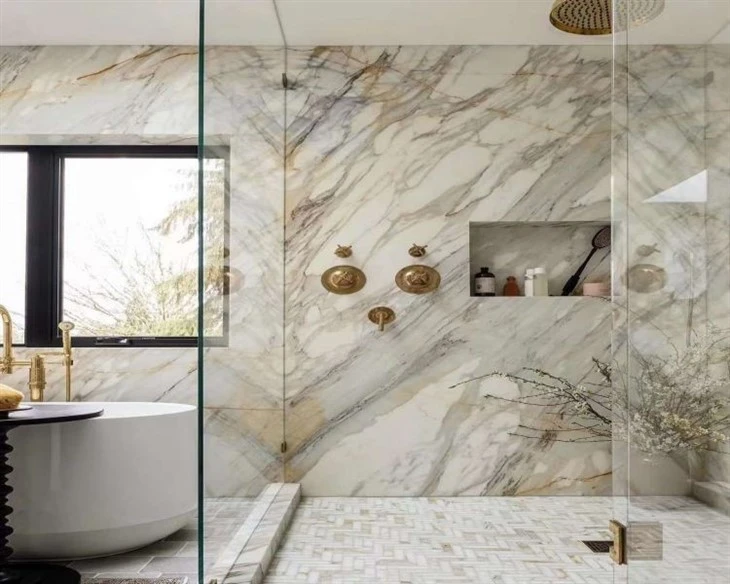 Calacatta Gold Marble Slab (4) Calacatta Gold Marble Slab (4)