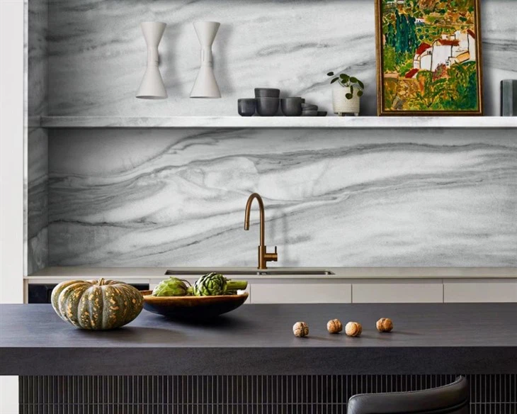 Venato White Marble wall